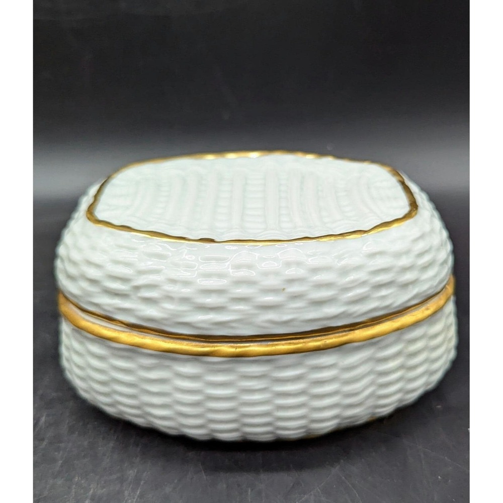 Vintage Limoges Porcelain Basketweave Trinket Dresser Box While 5.25" Lidded